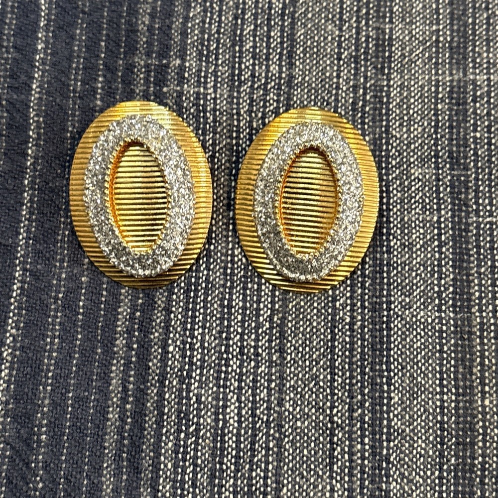 Vintage Oval Gold Tone Earrings With Silver Sparkle